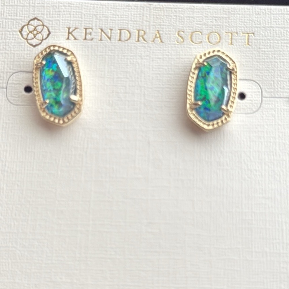 NWT Kendra Scott Ellie Earrings